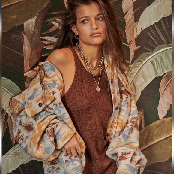 Ghanda Nevada Shacket Women's Size Medium Oversized Aztec Heavy - Picture 10 of 10